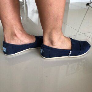 TOMS, 7